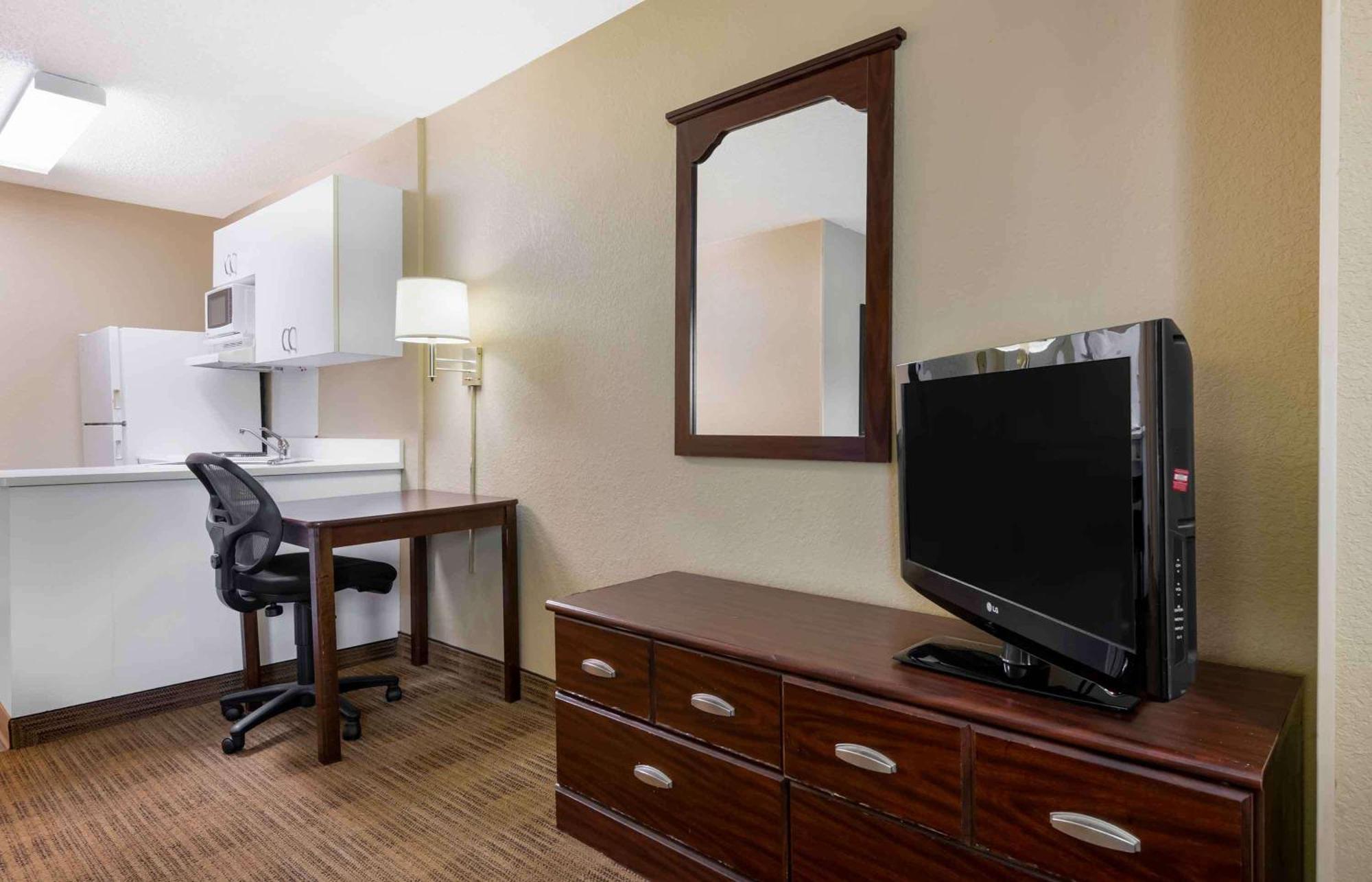 Extended Stay America Select Suites - Gainesville - I-75 Екстериор снимка