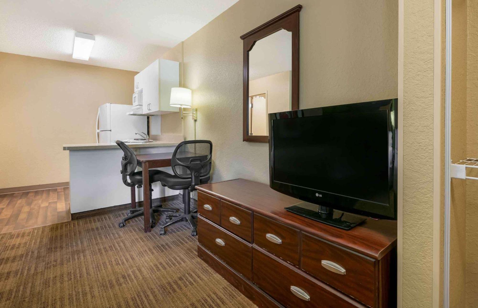 Extended Stay America Select Suites - Gainesville - I-75 Екстериор снимка